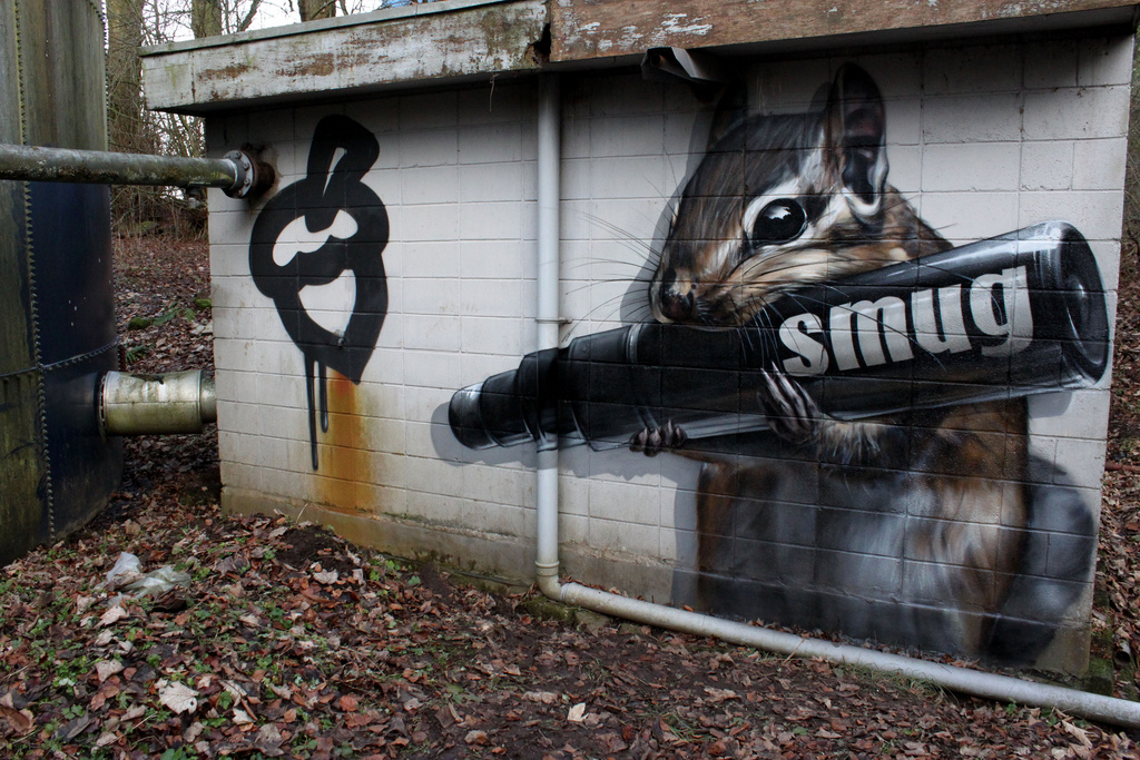 smugone-grafite-ruas-europa-com-limao-01