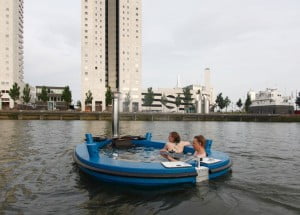 hottug-barco-banheira-design-com-limao