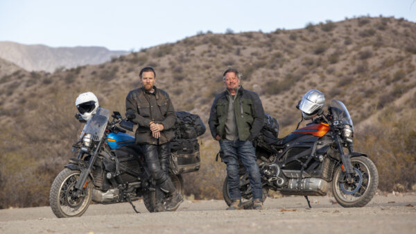 “Long Way Up”: Apple TV+ Mostra Aventura De Ewan McGregor Com Sua Harley-Davidson Elétrica