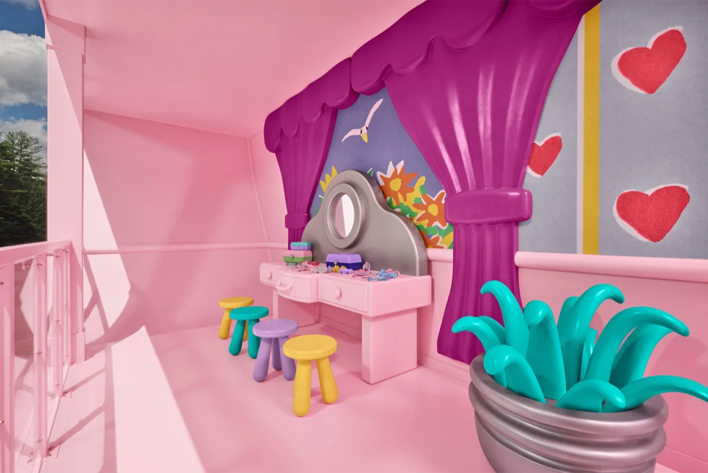 Casa da Polly Pocket ganha vida em experiência do Airbnb