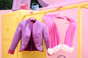 Casa da Polly Pocket ganha vida em experiência do Airbnb