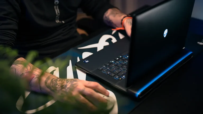 Alienware aposta alto no Brasil com notebooks gamers inéditos