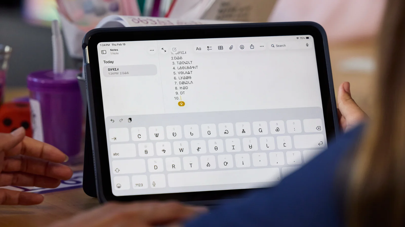 Como a Apple está ajudando a preservar a língua Cherokee