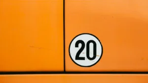 Com limão 20 anos depois: O que permanece quando tudo muda?